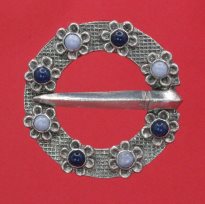 S33d-Annular Brooch (with modern pin fastening)