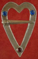 S32c-Annular Heart Brooch